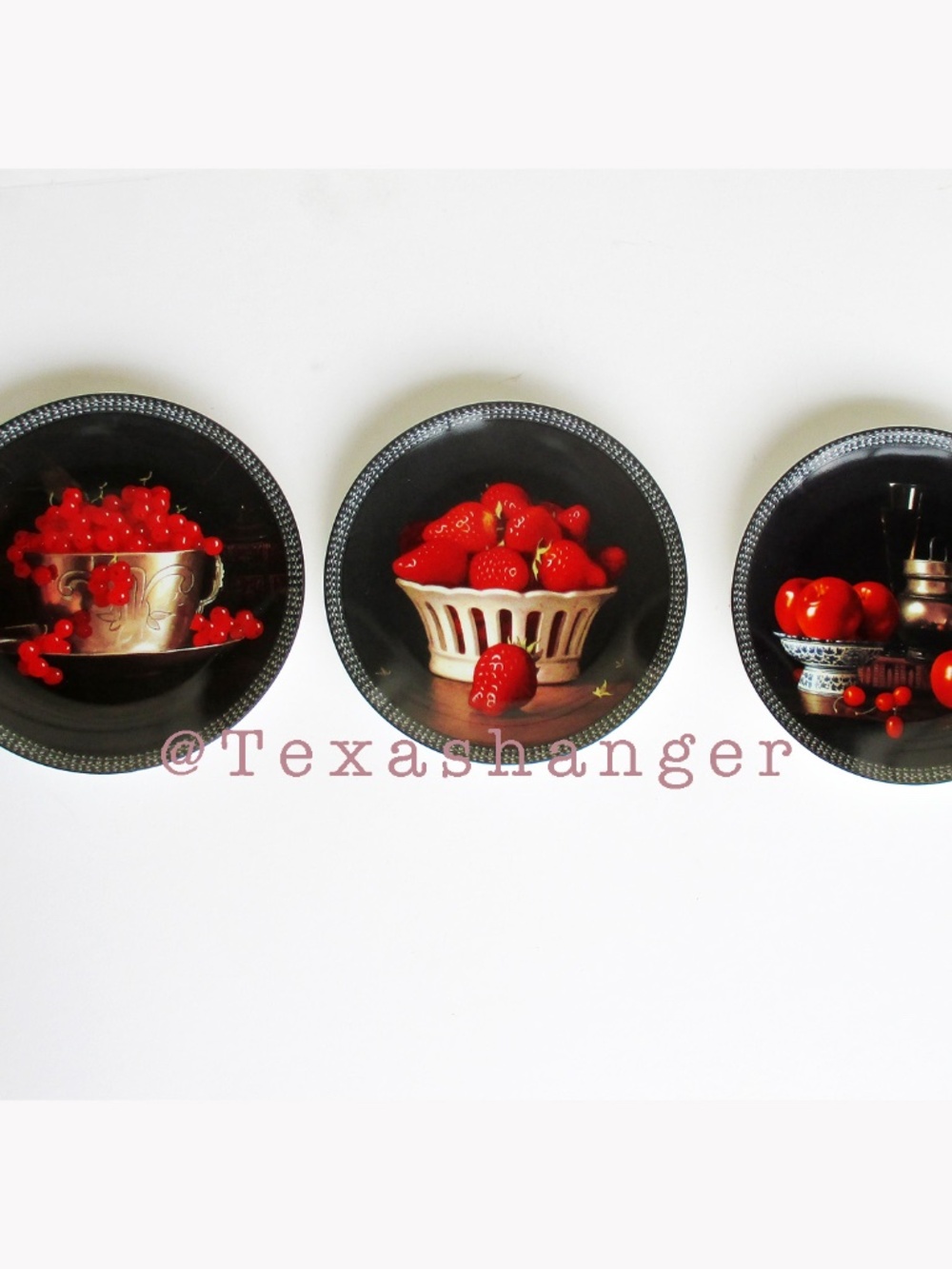 Bernardaud Limoges 3 "Fruits Rouges"Plates Jean-Claude Chauray - Picture 4 of 10
